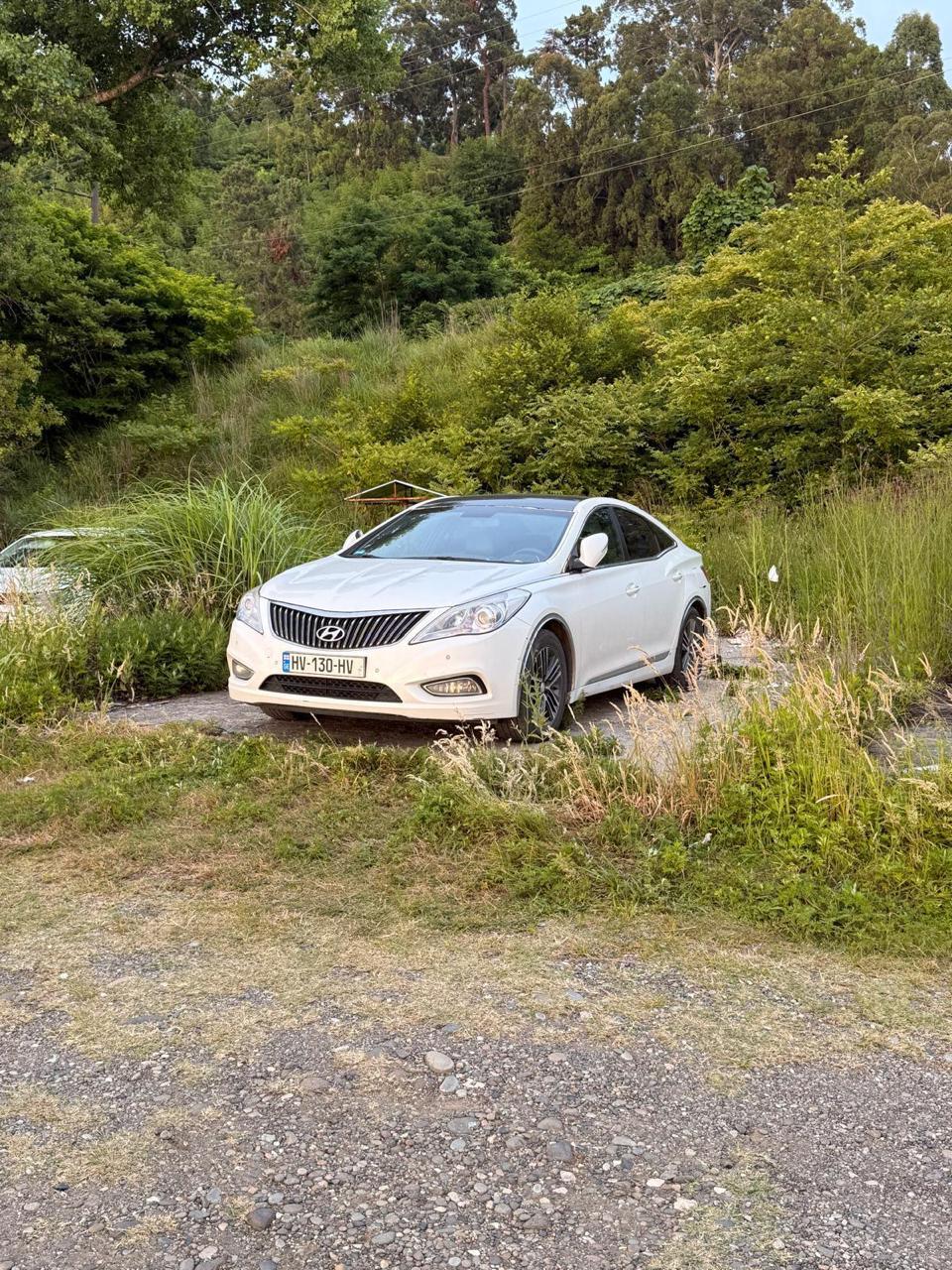 Hyundai Grandeur HG300 | Luxury Sedan Rental in Georgia
