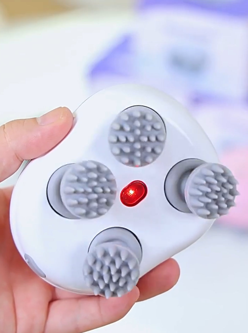 Smart Pet Massage Device - Relax & Care for Your Best Friend.