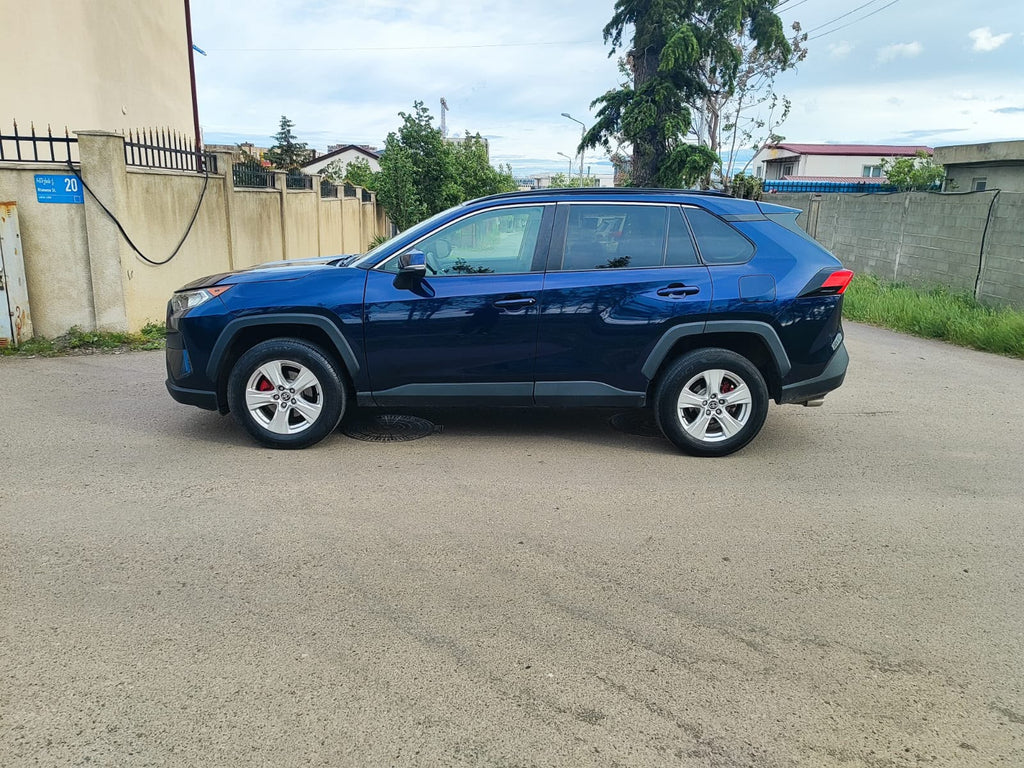 Toyota RAV4 XLE AWD 2023 (Blue)