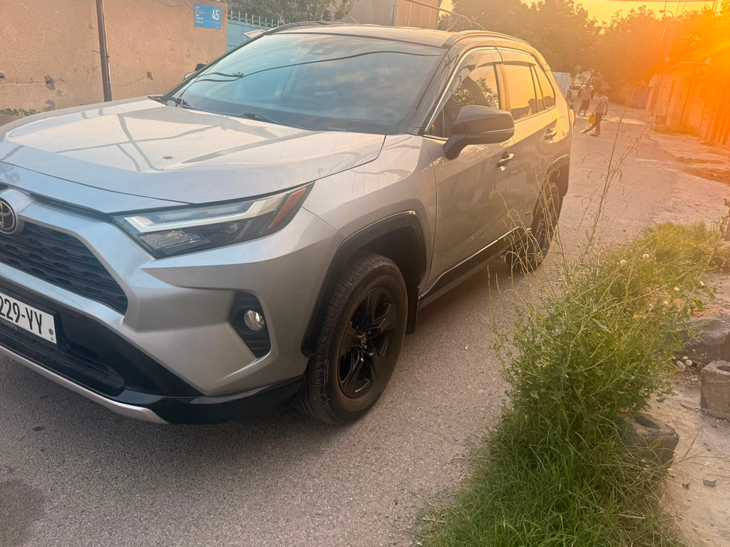 Toyota RAV4 XLE AWD 2023