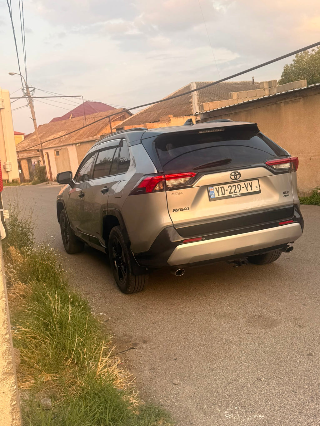 Toyota RAV4 XLE AWD 2023