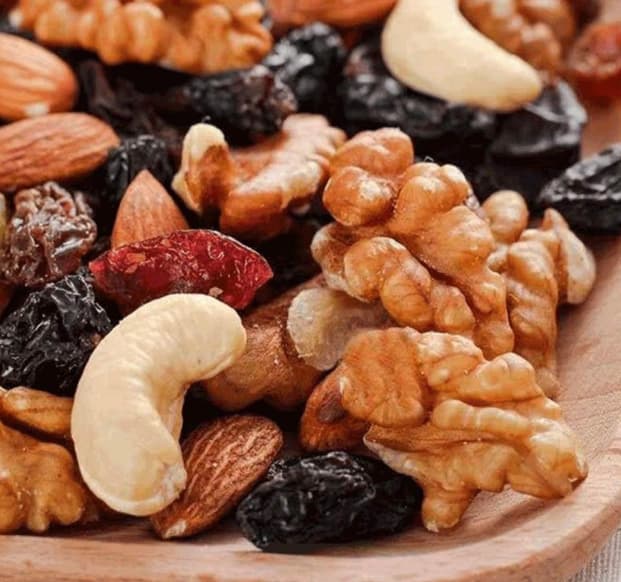 Premium2.500g Mixed Nuts & Dried Fruits Canister | Healthy Daily Snack Blend | Family Size Natural Nut Mix